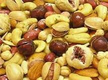 افزایش بی سابقه قیمت خشکبار/ بادام هندی 150 درصد و نخودچی 130 درصد گران شدند