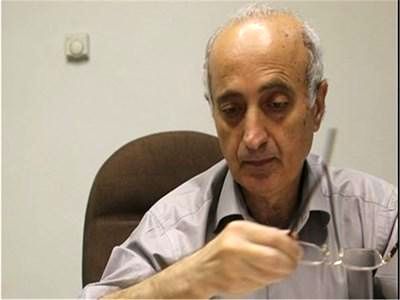 هیچ اقتصاددانی رشد اقتصادی 7.4 درصدی را باور نمی‌‎کند!/ اغلب کارهای اقتصادی دولت، انتخاباتی است