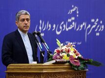 طیب‌نیا: از معیشت مردم و اشتغال مردم راضی نیستم/ ملت ما شایسته این شرایط نیست
