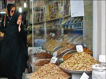 90 درصد بادام زمینی و 60 درصد تخمه آفتابگردان بازار، وارداتی است