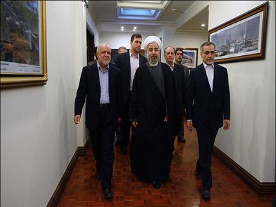 تخلف آشکار دولت در بازپس‌گیری پالایشگاه‌ها برای کارزار انتخاباتی!