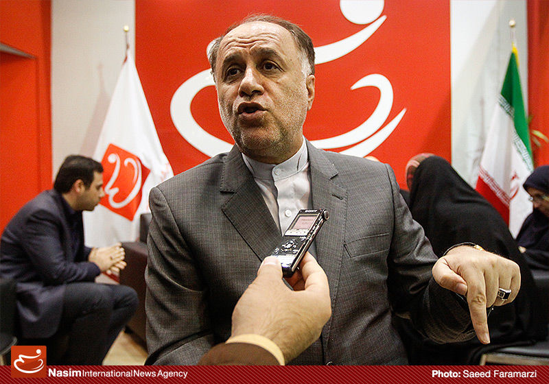 حاجی بابایی: دولت اعتقادی به ارائه برنامه ششم نداشت و نمی‌خواست برنامه بدهد/ دولت اگر 100 جلد هم سند و کتاب بنویسد به تنهایی اجرا نمی‌شود