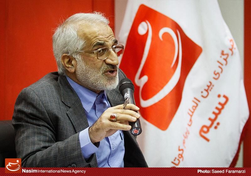 تفکرات لیبرالی مشاور اقتصادی روحانی با اقتصاد مقاومتی در تضاد است/ دولت یازدهم خیلی پولدارتر از دولت قبل است