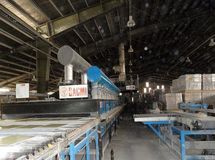 صادرکننده نمونه با 40 سال سابقه تعطیل شد/ ورشکستگی کاشی نیلو با 800 کارگر در دولت روحانی