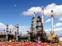 دو فاز پالایشگاه ستاره خلیج فارس امسال راه‌اندازی می‌شود!