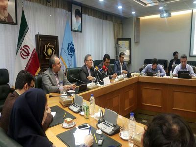 دستور رئیس دفتر روحانی به سیف برای حمله به قالیباف/ آقای رئیس! اگر بانک شهر مشکل داشت، چرا 4 سال سکوت کردید و 11 روز مانده به انتخابات حرف می‌زنید؟