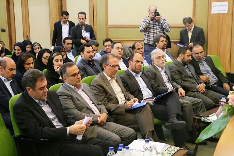 پوشش بیمه‌ای شرکت‌های ملی نفتکش و کشتیرانی به داخل منتقل شد/ راه اندازی شرکت اتکایی جدید در حد حرف است
