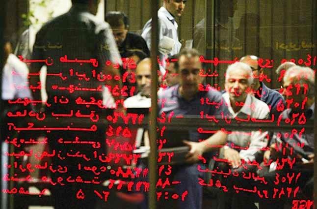 افزایش قیمت دلار، باعث بالا رفتن شاخص بورس شده بود/ تحریمهای جدید آمریکا بر بورس تاثیرگذار خواهد بود/ مردم برای ورود به بورس از طریق سبد گردان‌ها اقدام کنند