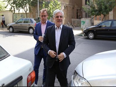 بی تفاوتی نوربخش نسبت به وضعیت بحرانی کارکنان شرکتهای تابعه هلدینگ خانه سازی ایران