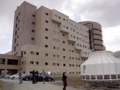 چرا هلدینگ 2 هزار میلیارد تومانی خانه‌سازی ایران یک ماه در میان حقوق کارمندانش را می‌‎دهد؟