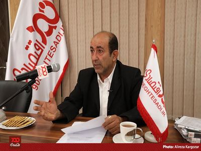 صندوق توسعه ملی و بانک صنعت و معدن زحمات زیادی برای اشتغالزایی خارجی ها می‌کشند!/ اگر برای واردات تسهیلات می‌خواستم، به ما میدادند، اما چون برای تولید داخل میخواهیم، نمیدهند!