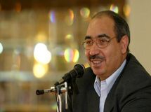 به معاون احمدی‌نژاد گفتم صلاحیت خاوری را برای مدیرعاملی بانک ملی تایید نمی‌کنم/ به خاطر اینکه استعلام حسابهای رحیمی را به قوه قضاییه دادیم، مرا اخراج کردند/ بهمنی به من گفت تو می‌خواستی آبروی مرا ببری!