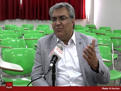 زیان ایران خودرو و سایپا احتمالا اکنون به 10 هزار میلیارد تومان رسیده است/ تعیین قیمت خودرو در حاشیه بازار به تنهایی مشکلات خودروسازان را حل نمی‌کند/ تاثیر تحریمها به تدریج کاهش می‌یابد
