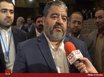 اگر با 7 کشوری که بیشترین تبادلات اقتصادی را داریم، تفاهمنامه غیر دلاری امضا کنیم، بیش از 70 درصد از نیازمندیهای ارزی‌مان تامین می‌شود/ بانک مرکزی اقدام نمی‌کند و بی‌توجه است!