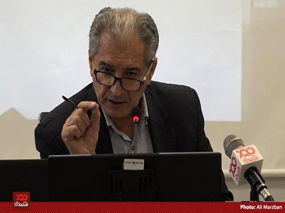 دولت ترجیح می‌دهد تولیدی در کار نباشد، تا محصولات خارجی با پایین‌ترین قیمت وارد شود/ درآمدهای ارزی فعلی پاسخگوی این حجم از واردات نیست