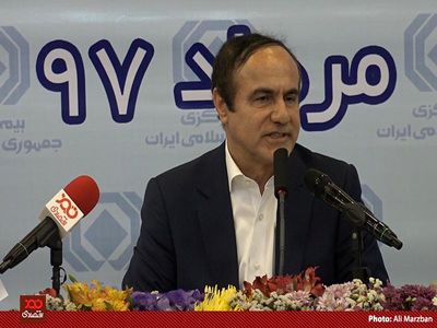 ببینیم آیا می‌توانیم بیمه ایران را بلوکی به بخش خصوصی واگذار کنیم یا نه!