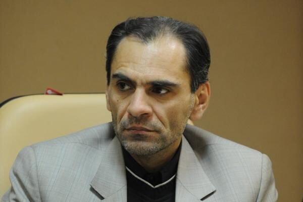 اظهارات همتی ربطی به سیاستگذاری پولی ندارد/ بانک مرکزی تمام توان خود را روی بخش سیاستگذاری ارزی متمرکز کرده