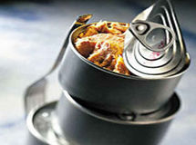 عدم تخصیص ارز برای واردات ماهی، تن ماهی را گران کرده/ ماهی 80 درصد قیمت تمام شده کنسرو را به خود اختصاص می دهد