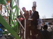 مدیرعامل صندوق بازنشستگی، مدیرعامل غیرقانونی و نجومی بگیر هلدینگ سرمایه گذاری آتیه صبا را برکنار کرد/ مدیرعامل هلدینگ سرمایه گذاری آتیه صبا ماهانه ۴۰ میلیون تومان حقوق دریافت می‌کرده است