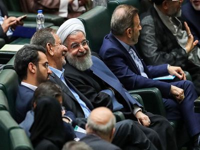 ادعای نادرست رئیس‌جمهور درباره پایه پولی/ روحانی روی احمدی‌نژاد را سفید کرد + نمودار