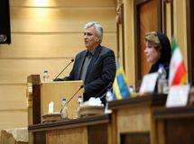 اروپا با راه اندازی اینستکس به دنبال یک کار نمایشی است/ اروپا نمی‌خواهد خرید نفت ایران را در سازوکار کانال مالی خود تعریف کند