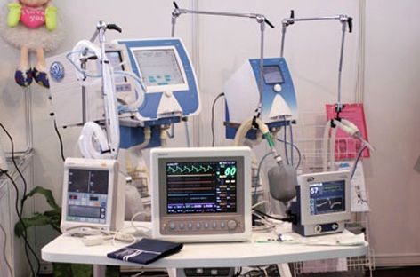 واردات ۲۵ میلیون دلاری تجهیزات پزشکی توسط شرکت وابسته به هلال احمر/ آیا همه این ۲۵ میلیون دلار، تجهیزات وارد شده است؟