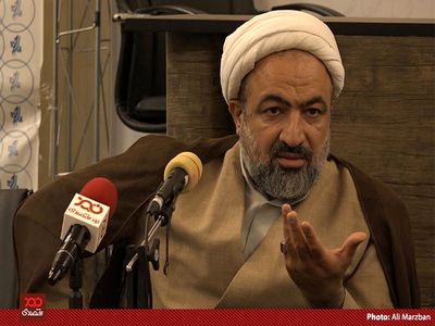 ظریف به برجام و مذاکره معتاد است