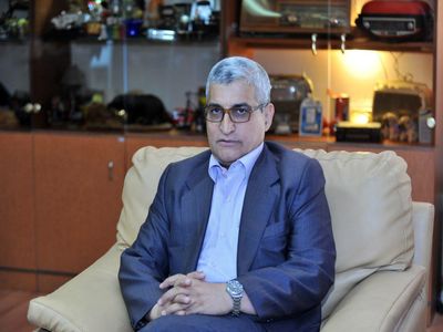 مسئولان فکر می‌کنند تولید برق از طریق انرژی خورشیدی رایگان است/ هر کیلووات ساعت برق تولیدی از انرژی خورشیدی سه هزار تومان خواهد شد