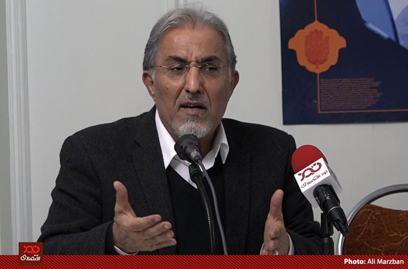 اکثر کسانی که در چند وقت اخیر دستگیر شدند عضو اتاق بازرگانی بودند/ نویسندگان برنامه سوم توسعه زمینه چپاول منابع را فراهم کردند