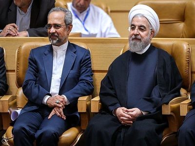 اگر به ۲ سال قبل برگردم دیگر از روحانی حمایت نمی‌کنم/ با تورم افسارگسیخته چگونه میتوان از دولت روحانی حمایت کرد؟
