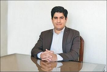 هر مرکزی که آمار مثبت اعلام کند، دولتمردان به آمار آن استناد می‌کنند/ مرکز آمار و بانک مرکزی برایشان فرقی ندارد!