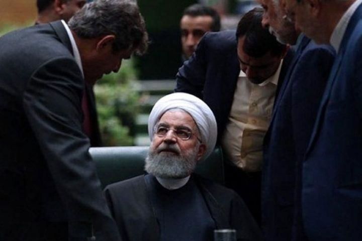 تیم اقتصادی دولت دوازدهم بی‌ثبات‌ترین تیم اقتصادی در بین دولت‌های بعد از انقلاب شد/ فقط نهاوندیان، زنگنه و نوبخت همچنان در مسئولیت خود هستند