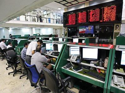 عرضه‌ی ۲۵۰ هزار تنی مواد نفتی، امروز در بورس کالا