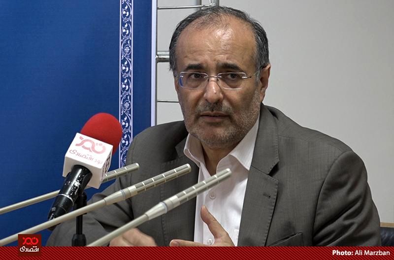 وزیر صمت دولت دهم: بنزین زمان ما هم گران شد، چرا کسی کشته نشد؟