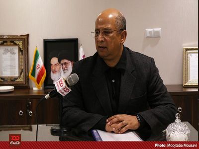 پرداخت عوارض ۳۰ درصدی برای صنعت بیمه اصلا منطقی نیست
