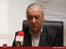 قبلا سالی ۱۰۰ هزار تن آلو صادر میکردیم، اما الان آلوهایمان روی دست کشاورز باد کرده است
