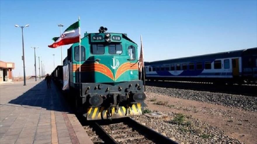 خروج قطار مسافربری در مسیر زاهدان_تهران/ مسافران در سلامت کامل هستند