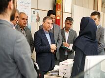 مشتری مداری باید مهم ترین مزیت رقابتی بانک دی شود