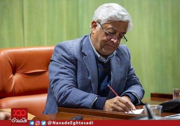 گلایه سرپرست وزارت جهاد کشاورزی از گرانفروشی تراکتورسازی تبریز