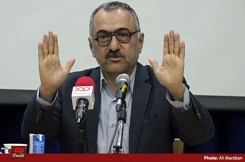 اقتصاد ایران بر اثر کرونا ۲۰ الی ۳۰ میلیارد دلار آسیب می‌بیند/ عربستان ۲۰ برابر ایران از کاهش قیمت نفت آسیب می‌بیند