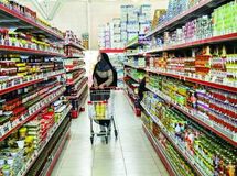 برنج ایرانی و شکر در صدر افزایش قیمت کالاهای اساسی در بهمن ماه قرار گرفتند