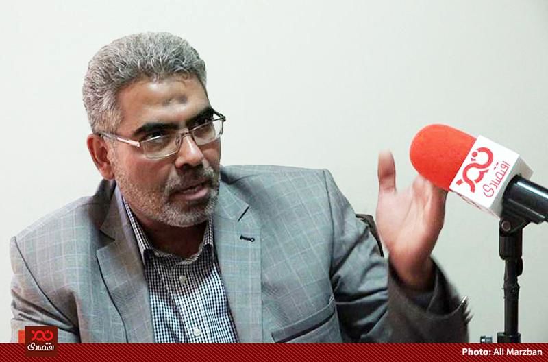 بسته‌های ۲۰۰ هزار تومانی دولت برای حمایت از مردم در برابر کرونا کفاف یک هفته از زندگی آنها را هم نمی‌دهد