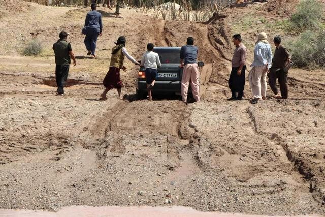 در سیل اخیر بیش از ۱۳۰ راه روستایی مسدود شده است
