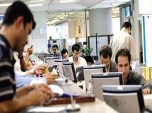 به ازای هر ۵ کارمند در نهادهای دولتی؛ ۱ مدیر وجود دارد