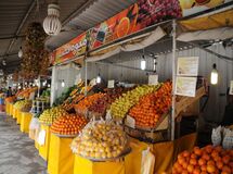 قیمت میوه در میدان مرکزی میوه و تره بار سر به فلک کشید+جدول