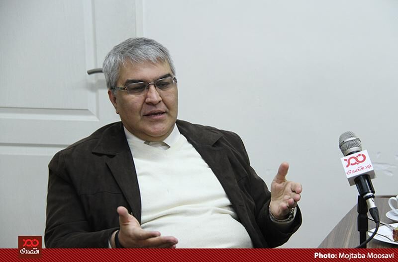 اغلب کسانی که امروز در بازار خودرو فعالیت می‌کنند، مصرف کننده واقعی نیستند