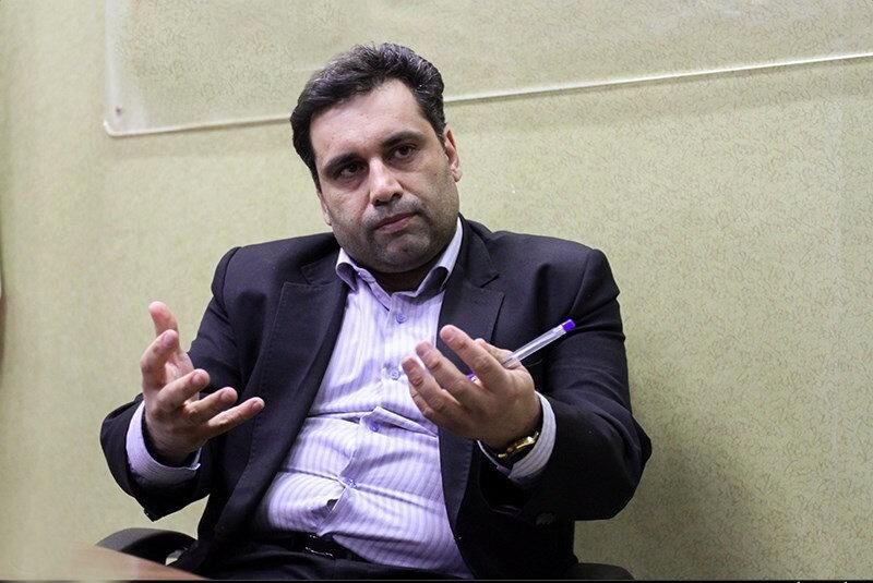 تداوم رشد بورس به عملکرد دولت بستگی دارد/ دولت سهام شرکتهای بزرگ زیر مجموعه خود را عرضه کند