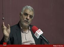 وقتی خودروسازی که سالی باید ۱/۵ میلیون دستگاه خودرو تولید کند، ۴۰۰ هزار تولید کرده، توقع دارید خودرو ارزان شود؟!