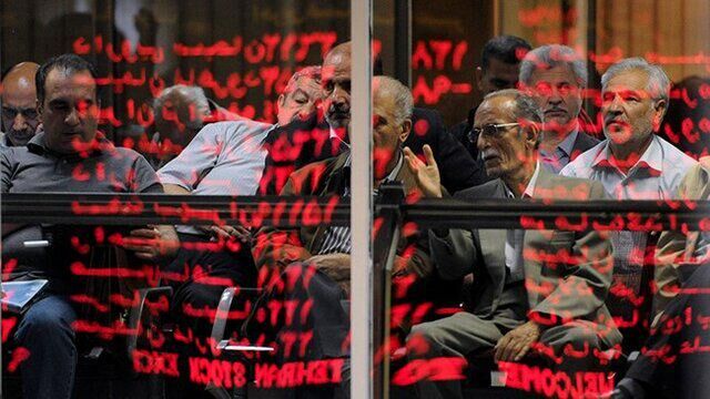 چراغ قرمز بورس روشن ماند