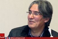 دولت بازار ارز و سرمایه را به نفع یک عده خاص دستکاری میکند